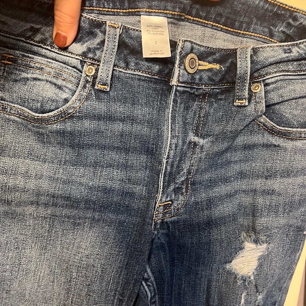 Size 2. Maurices jeans.